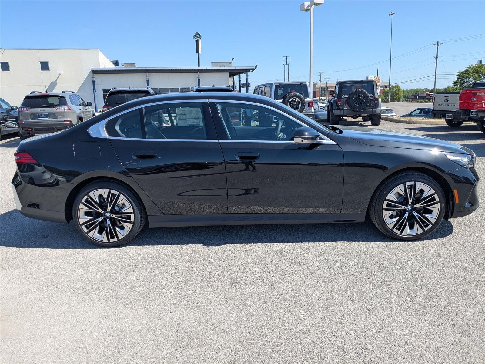 New 2027 Black Sapphire Metallic BMW 530i xDrive image 4