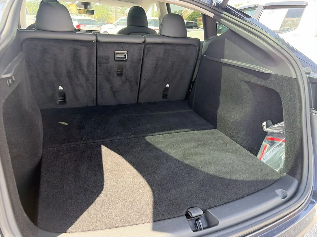 2024 Tesla Model Y Long Range - Photo 29