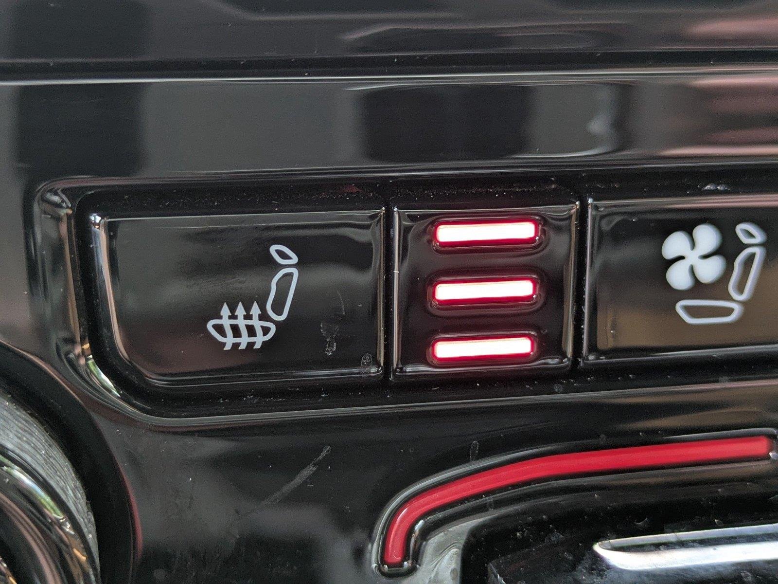 Used 2023 Diamond Black Crystal Pearlcoat Jeep Summit image 24