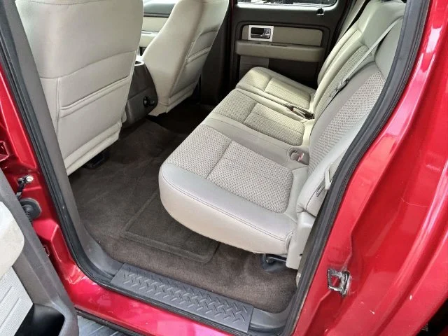 Used 2010 Red Candy Metallic Tinted Clearcoat Ford XLT image 15