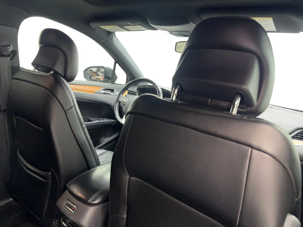 Used 2017 Black Lincoln Reserve image 44