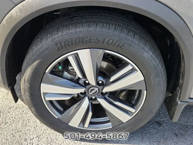 Used 2023 Gray Nissan SL image 16