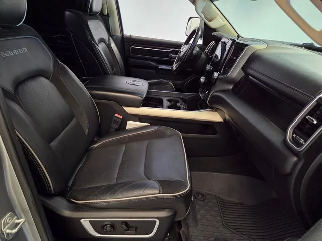 Used 2019 Silver Ram Laramie image 17