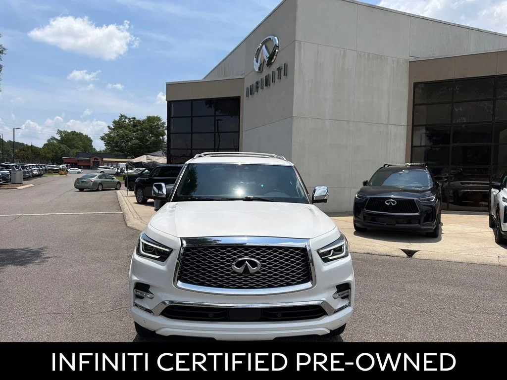 Certified Used 2023 Moonstone White INFINITI Sensory image 3
