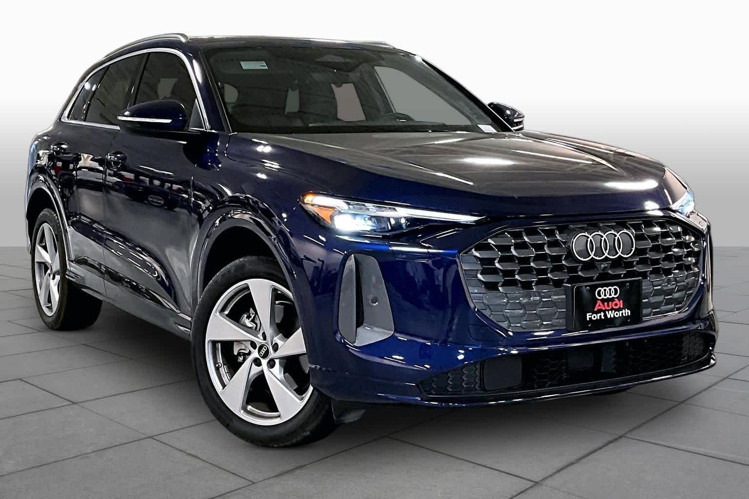 Used 2025 Navarra Blue Metallic Audi Premium Plus image 3