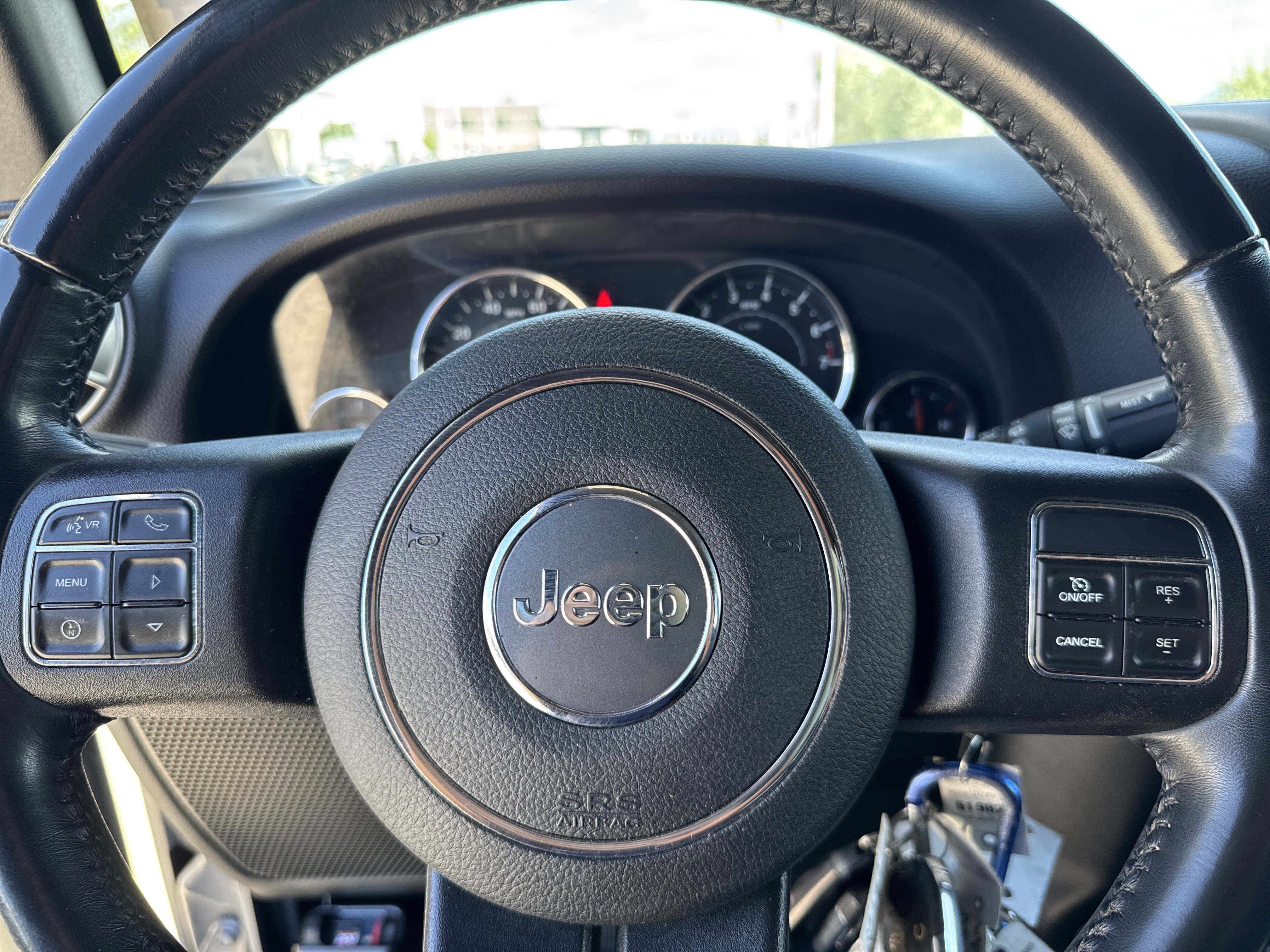 Used 2018 Silver Jeep Rubicon 4x4 image 14