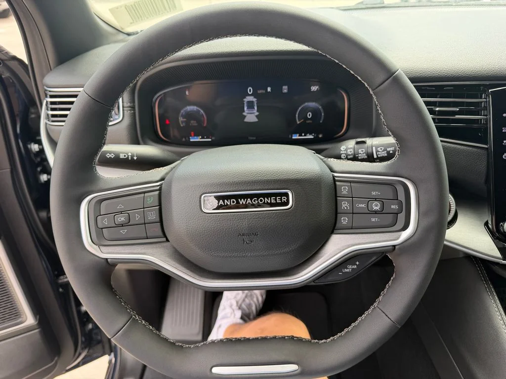 New 2026 Fathom Blue Pearlcoat Jeep  image 19