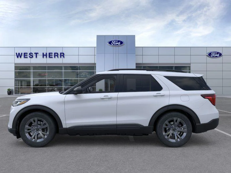 New 2026 Space White Metallic Ford Active image 3