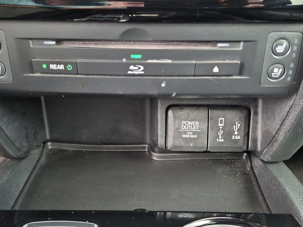 Used 2017  Honda Elite image 39