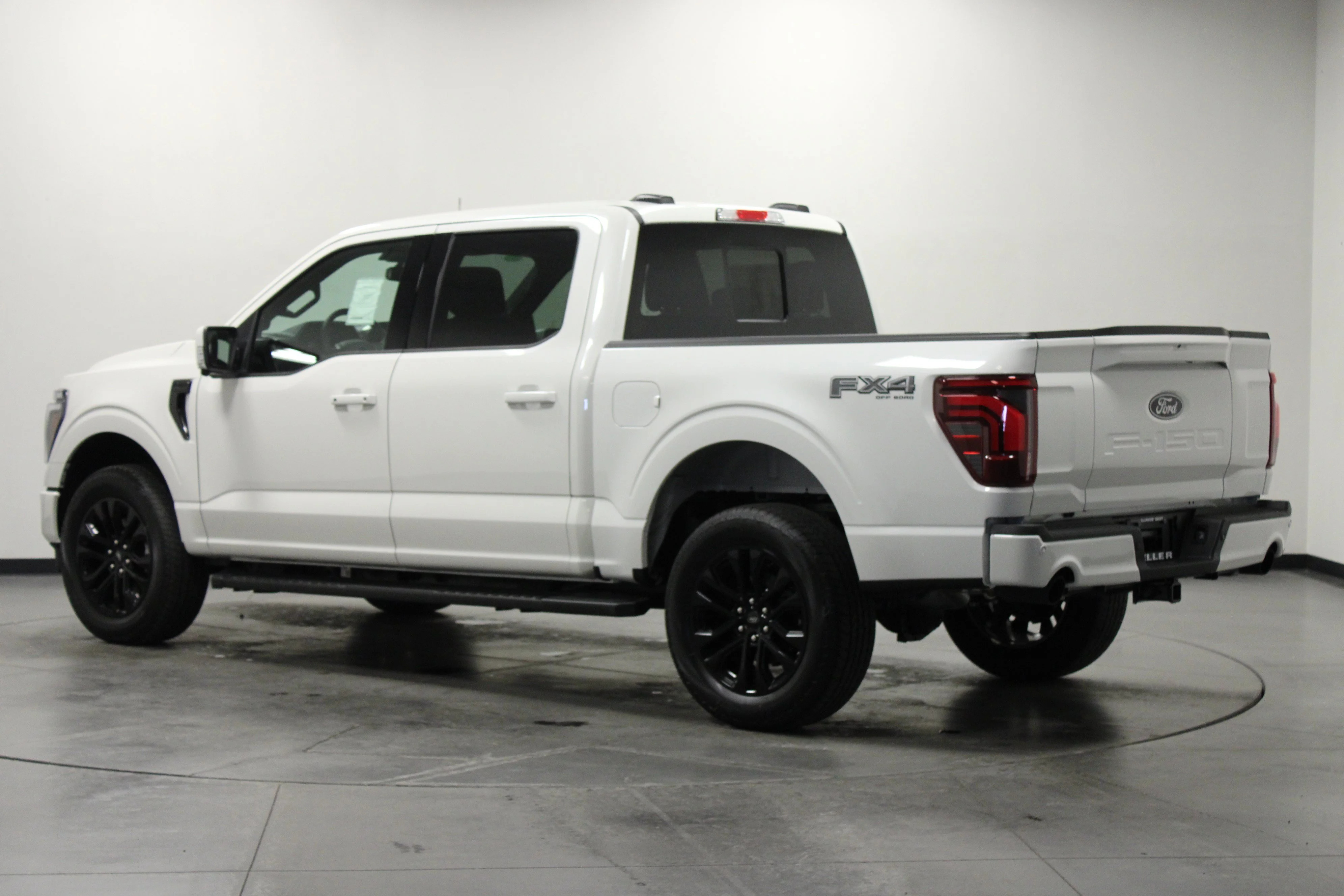 New 2026 Star White Metallic Tri-Coat Ford Lariat® image 6