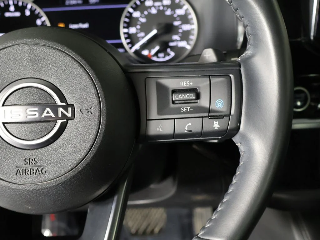 Used 2024 Blue Nissan SV image 39