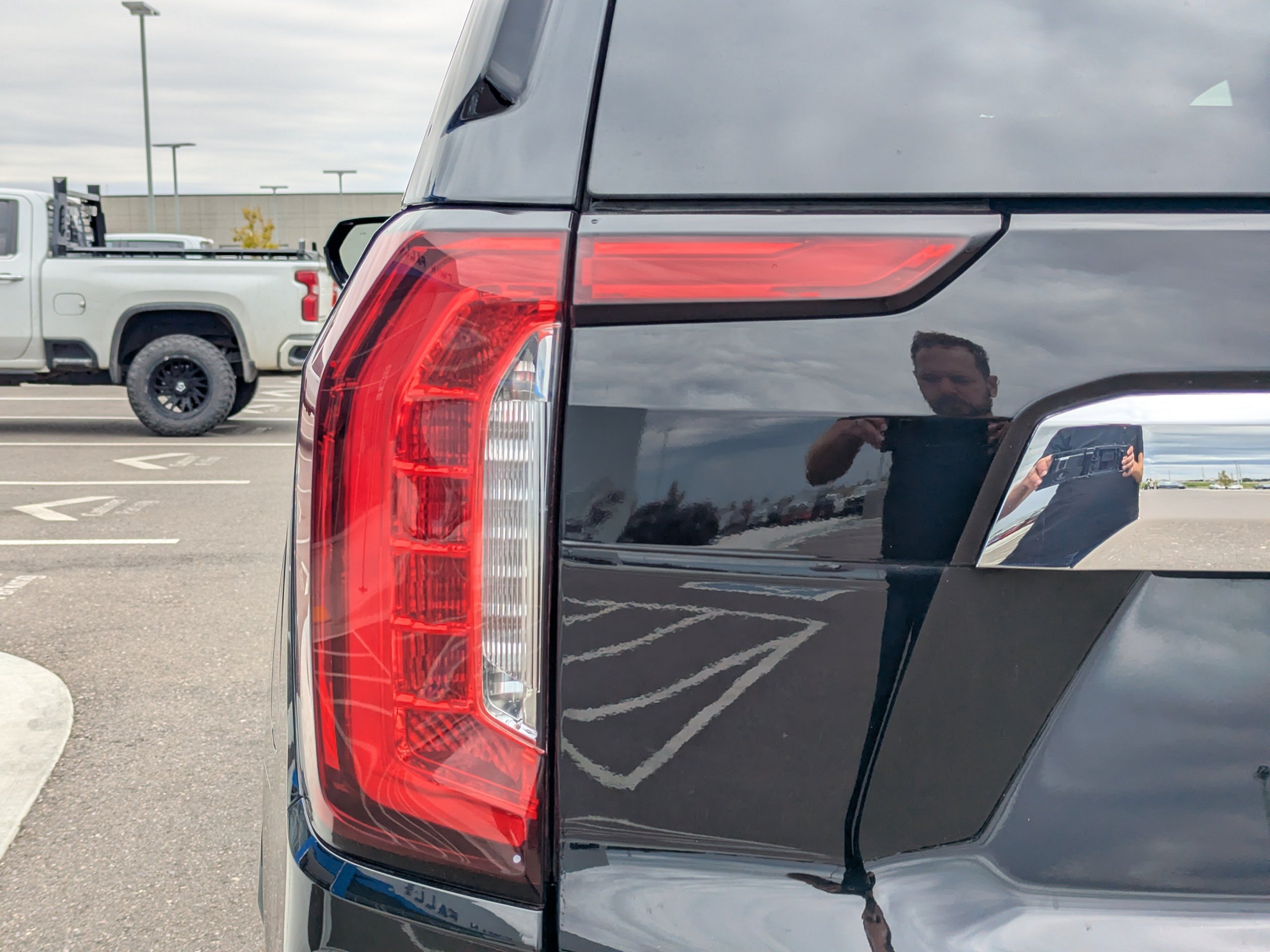 2023 GMC Yukon SLE - Photo 49