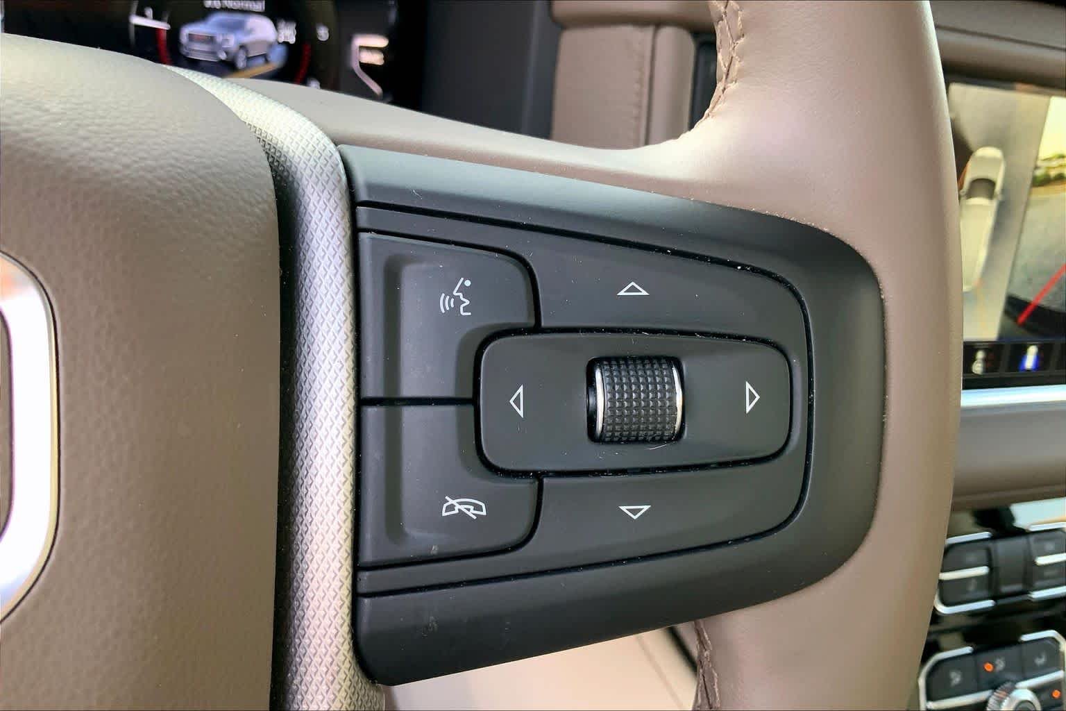 Used 2024 Onyx Black GMC Denali image 24