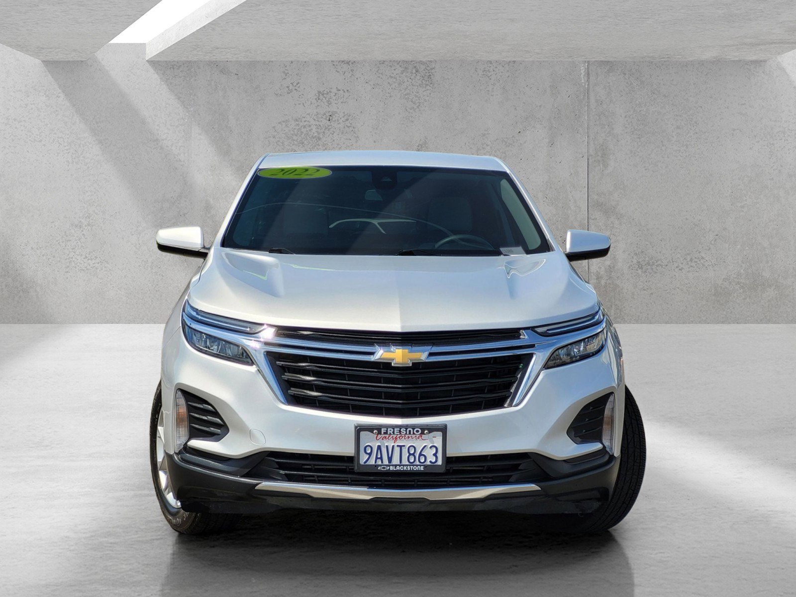 2022 Chevrolet Equinox LT - Photo 2