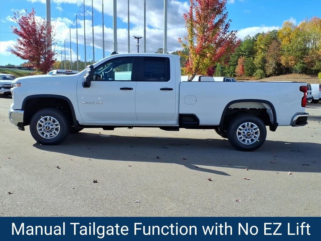 New 2026 Summit White Chevrolet WT image 31