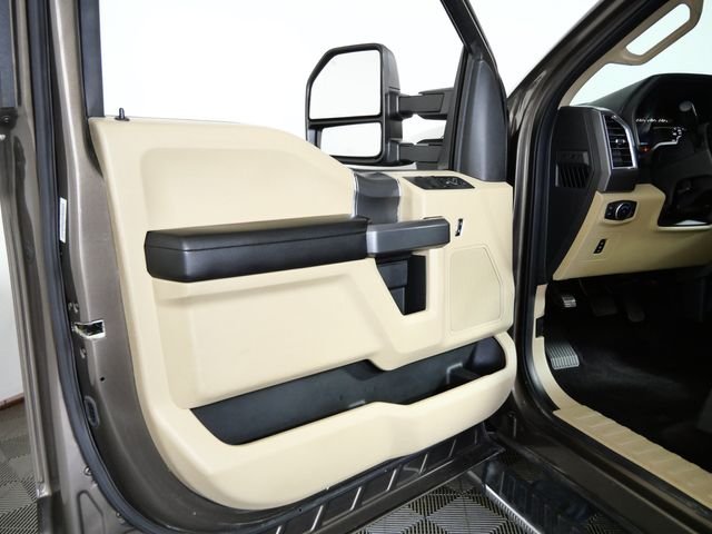 Used 2015  Ford XLT image 17