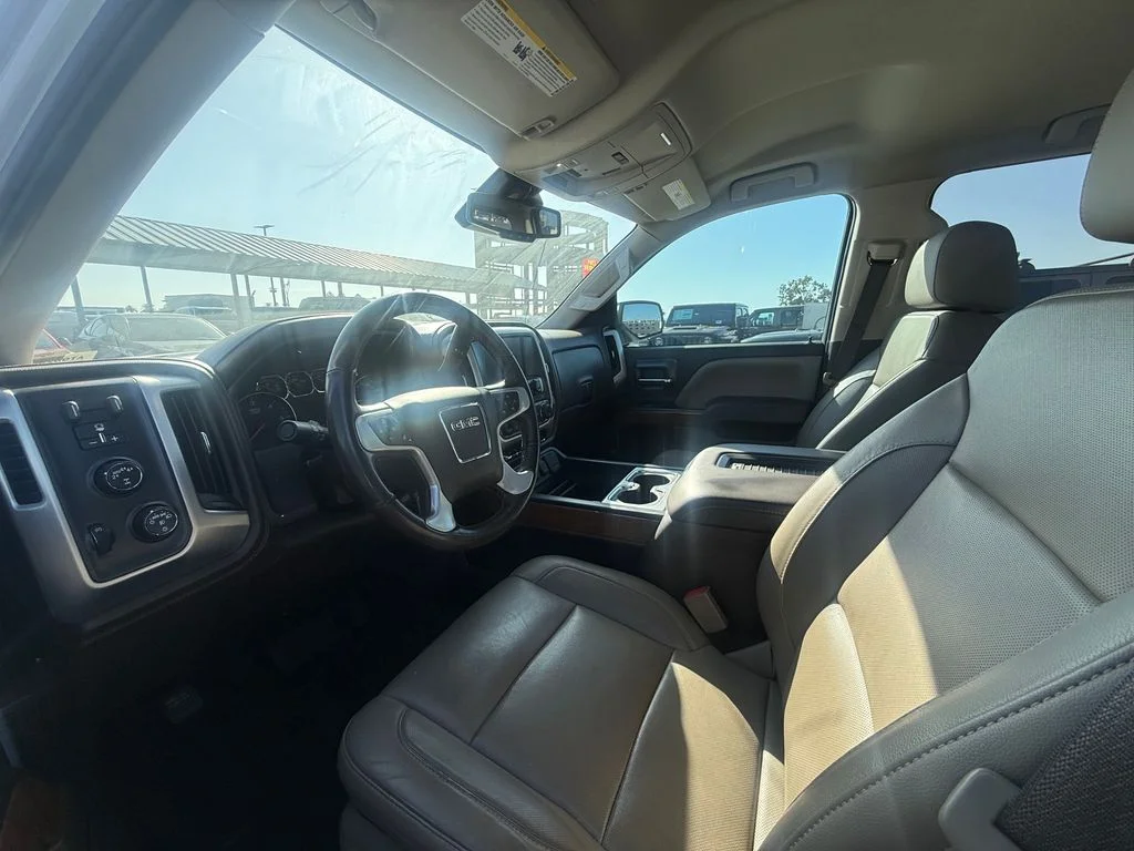 Used 2018 White GMC SLT image 5