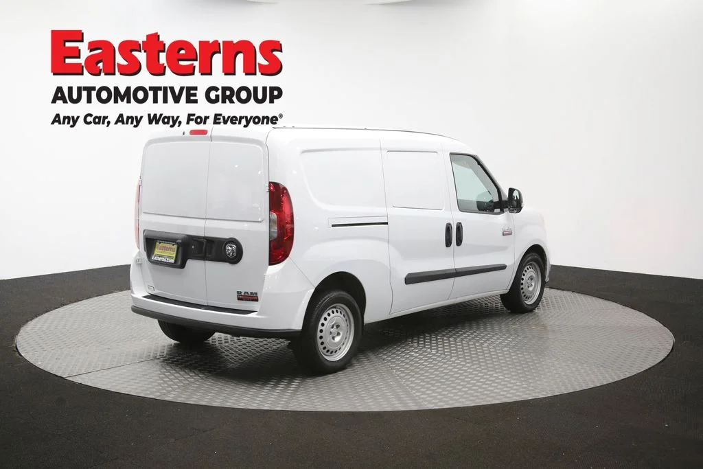 Used 2022 White Ram Base image 38