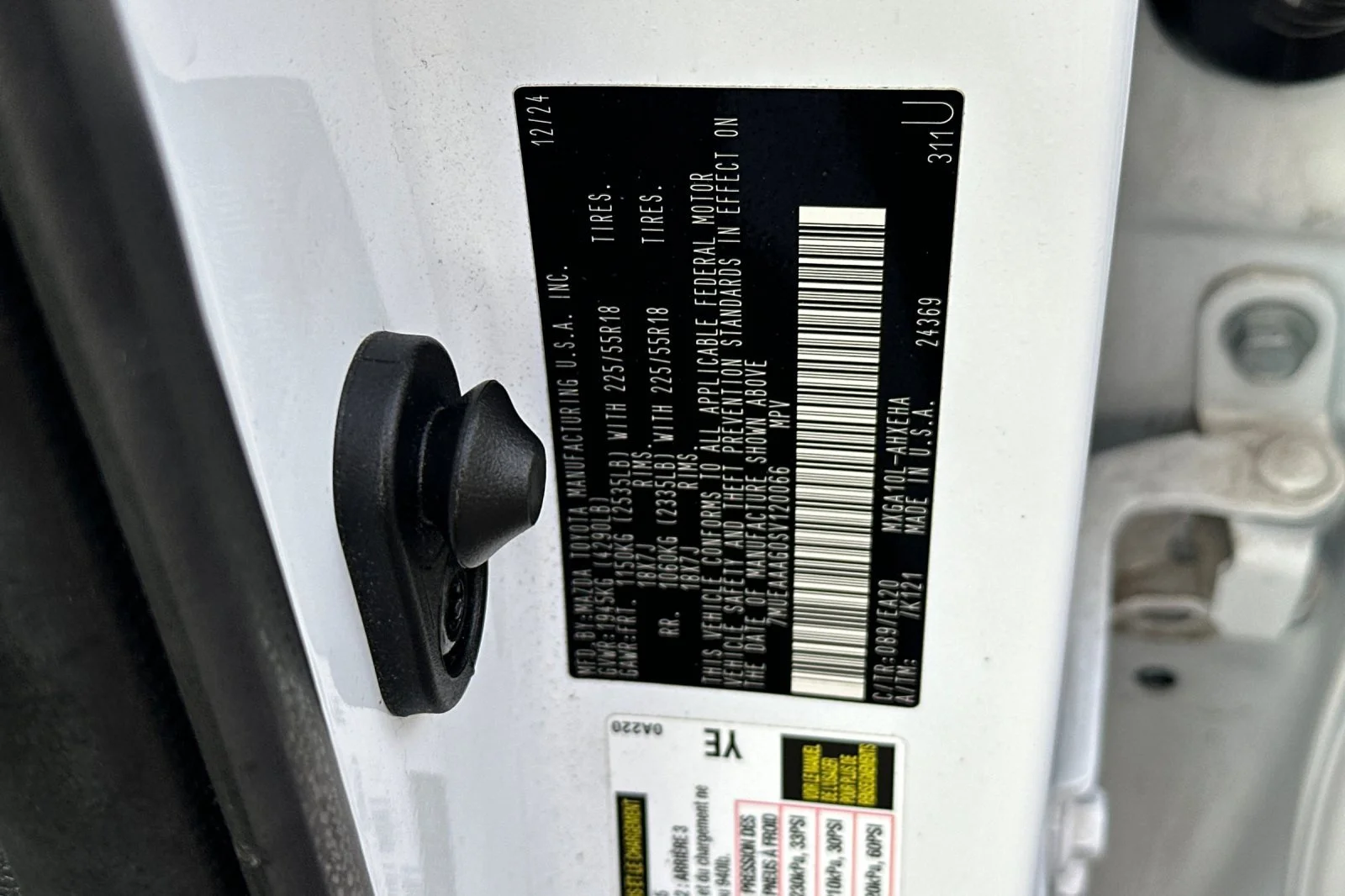 Used 2025 White Toyota XLE image 28