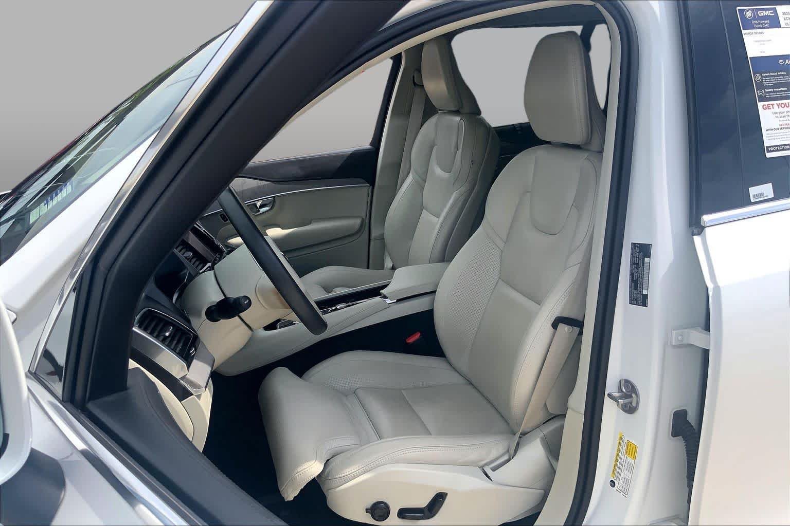 Used 2025 WHITE Volvo Ultra image 8