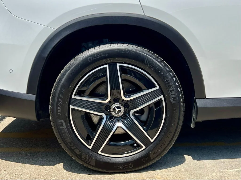 Certified Used 2026  Mercedes-Benz GLC 300 image 13