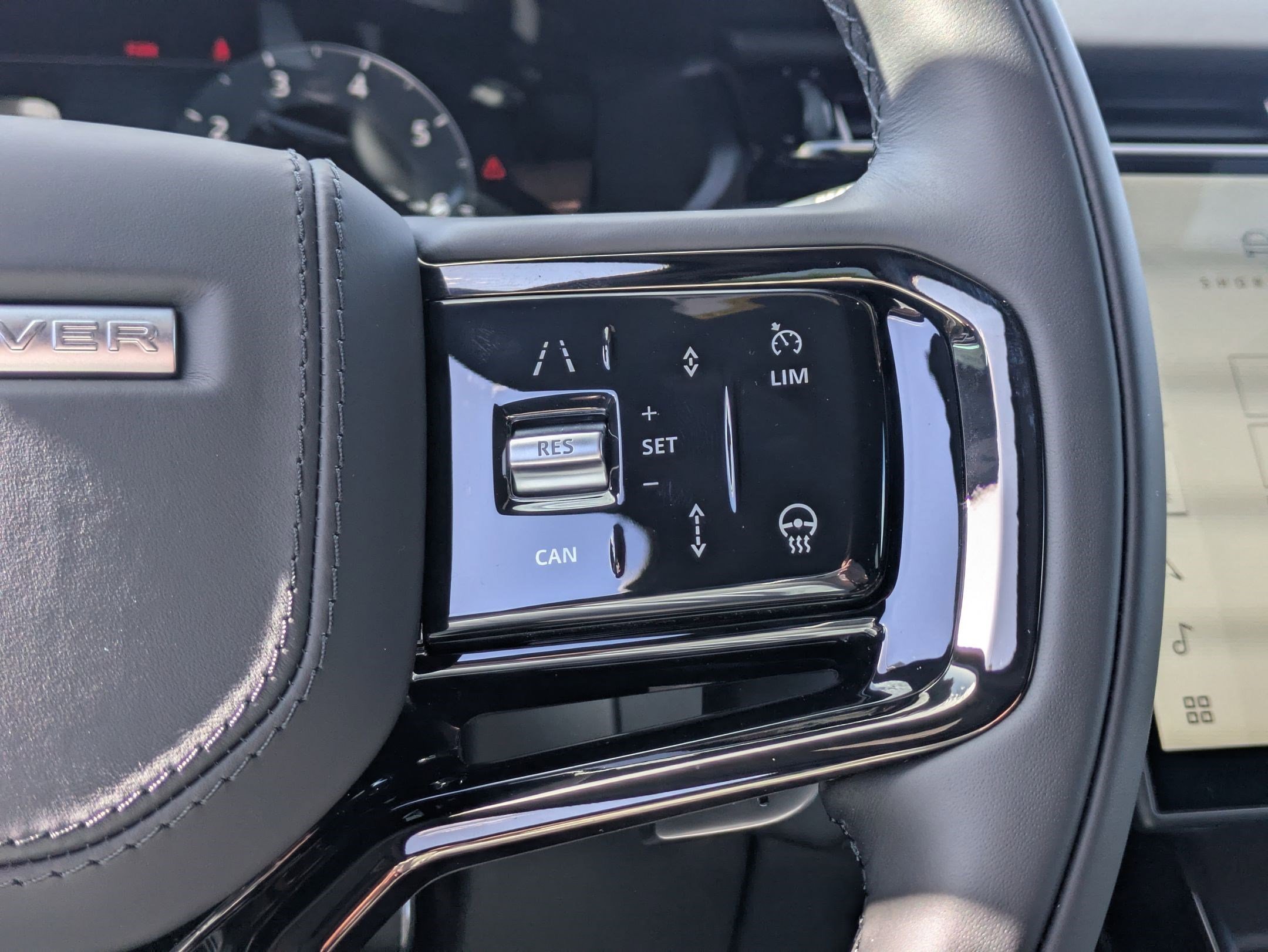 New 2026 Santorini Black Land Rover S image 18