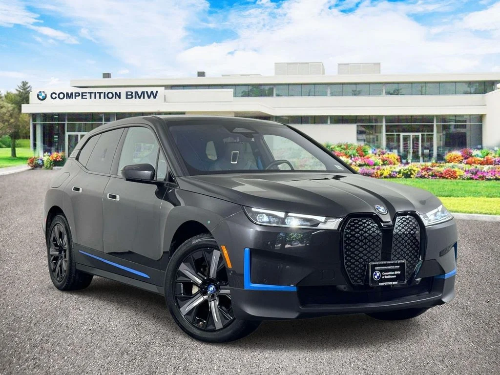 2023 BMW iX xDrive50's photo