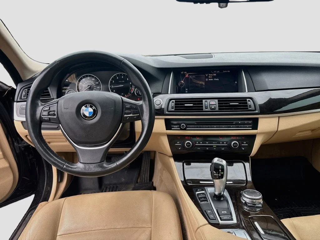 Used 2015 Black BMW 528i xDrive image 27