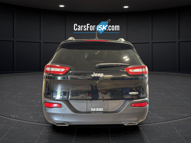 Used 2018 Diamond Black Crystal Pearlcoat Jeep Latitude Plus image 6