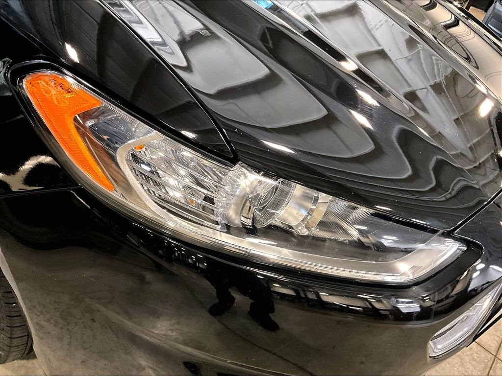 Used 2016 Black Ford S image 33