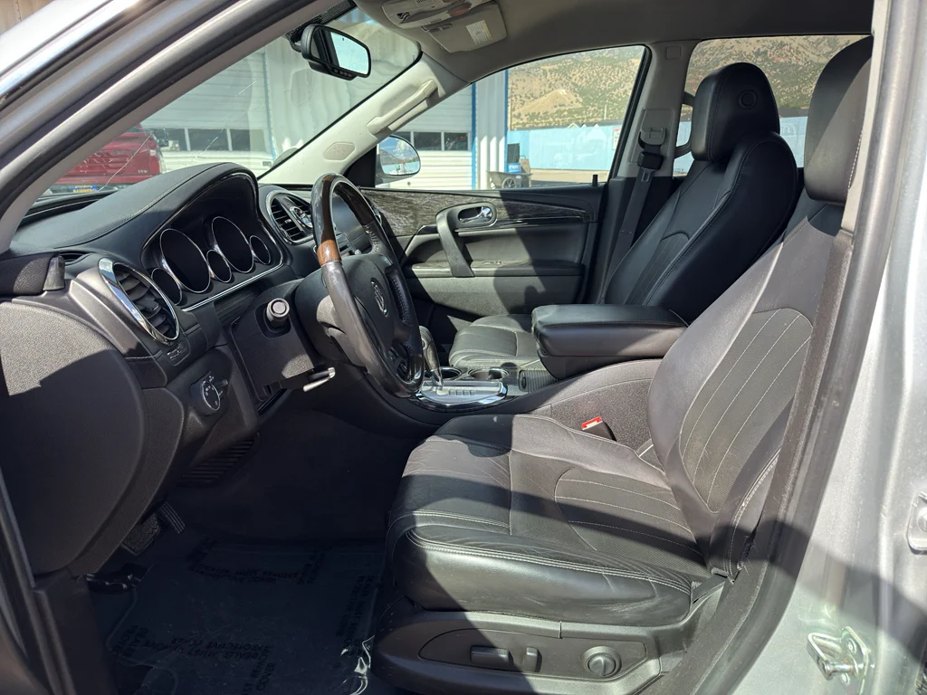 Used 2013 Quicksilver Metallic Buick Leather image 10