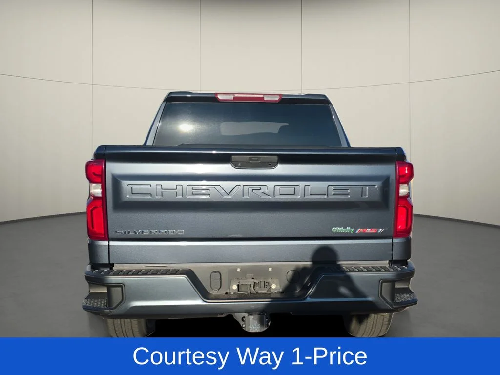 Used 2021 Gray Chevrolet RST image 6