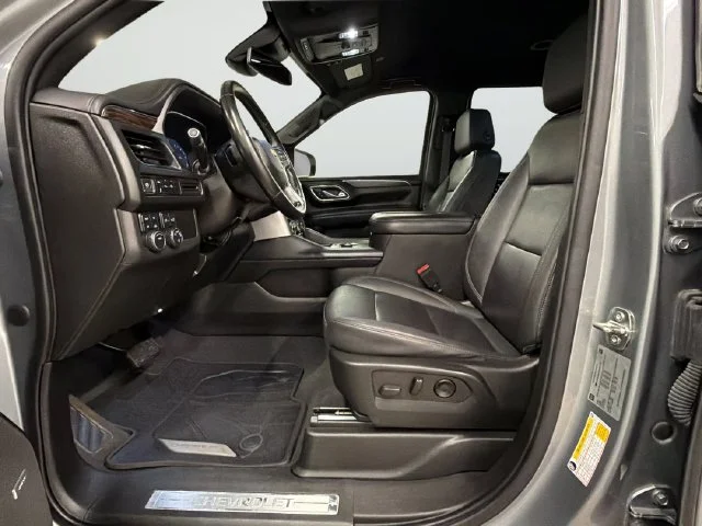 Used 2023 Gray Chevrolet LT image 10