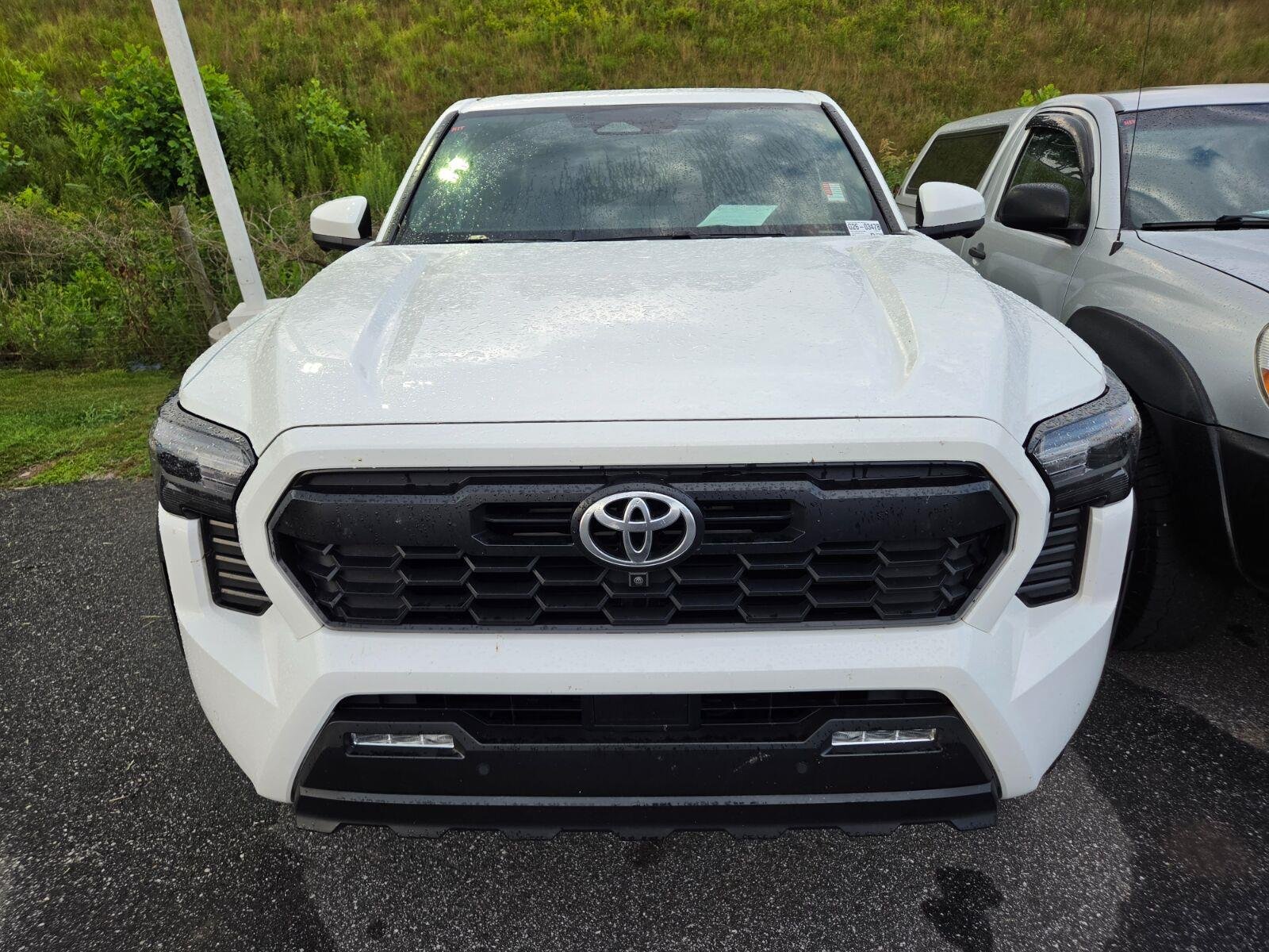 Used 2024 White Toyota SR5 image 2