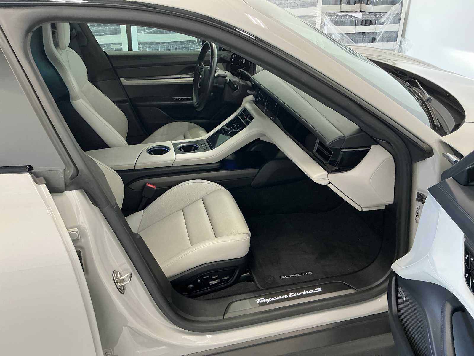 Used 2021 Chalk Porsche Turbo S image 11