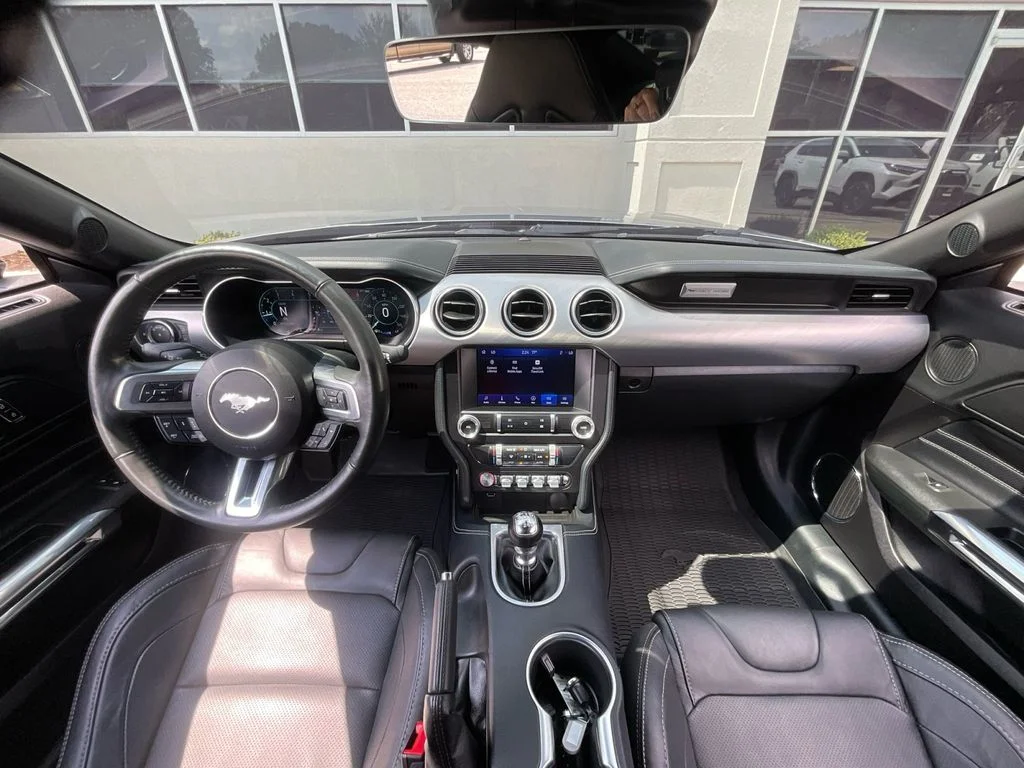 Used 2023 Silver Ford GT Premium image 18