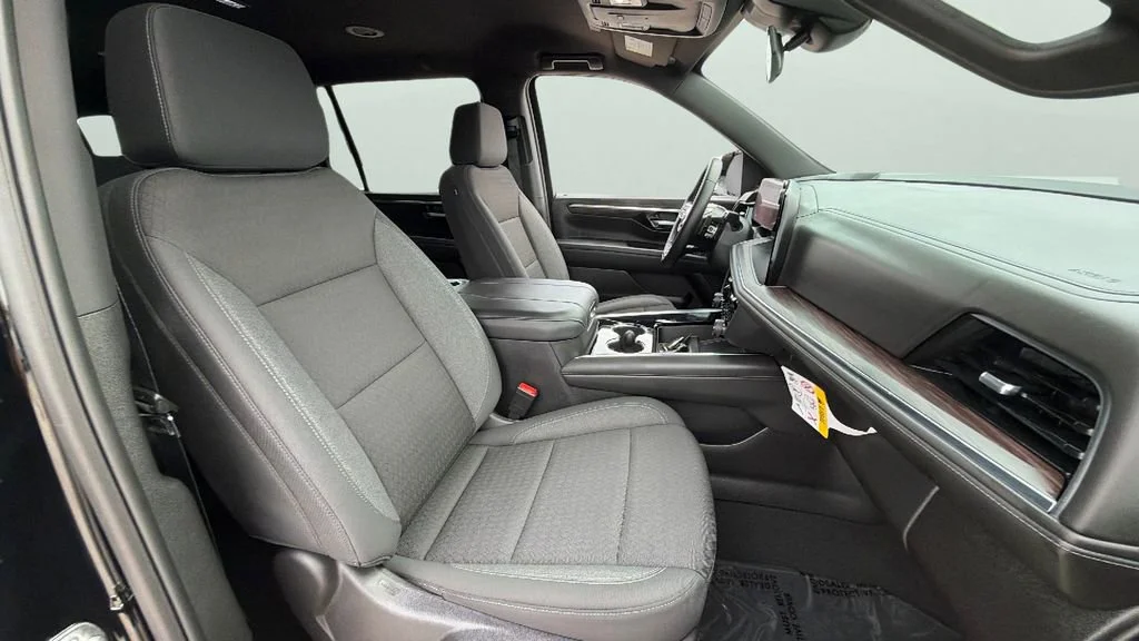 Used 2025 Black Chevrolet LS image 36