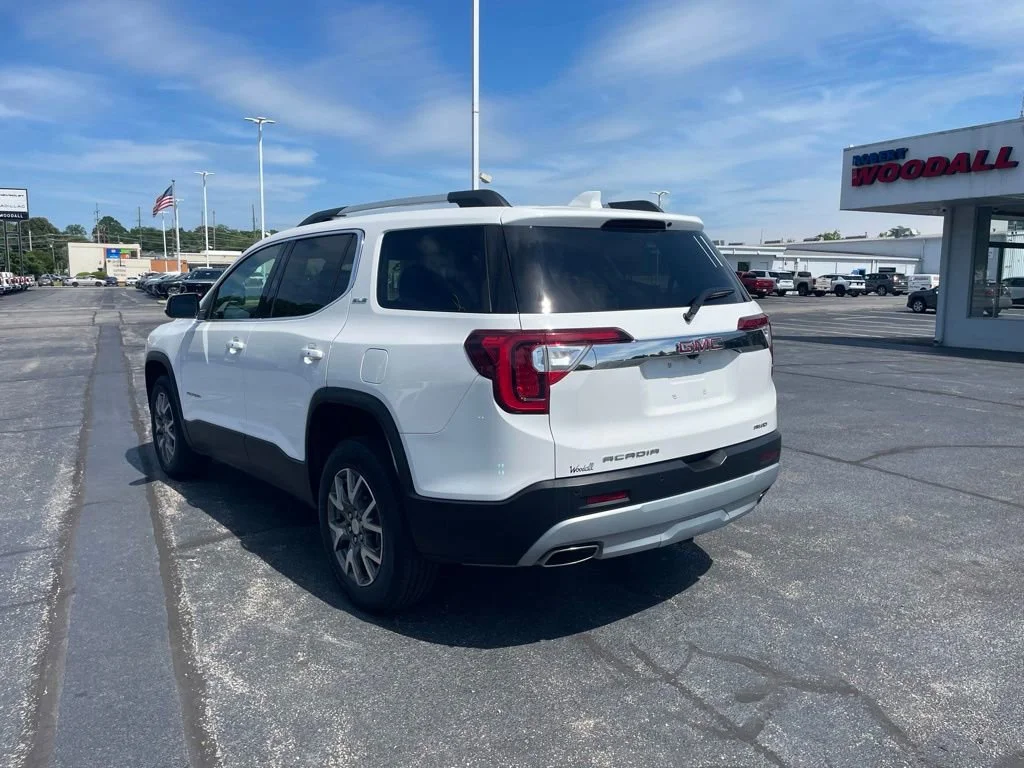 Used 2023 Summit White GMC SLE image 5
