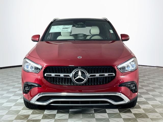 New 2026 MANUFAKTUR Patagonia Red Metallic Mercedes-Benz GLA 250 image 2