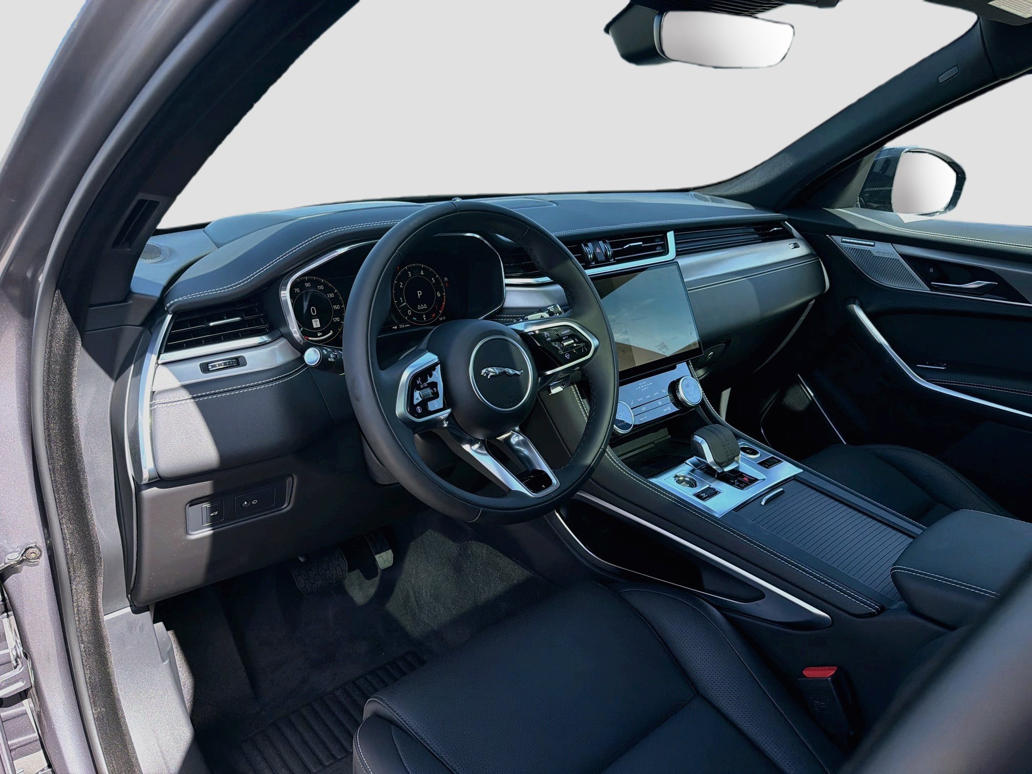 2026 Jaguar F-Pace R-Dynamic S - Photo 26