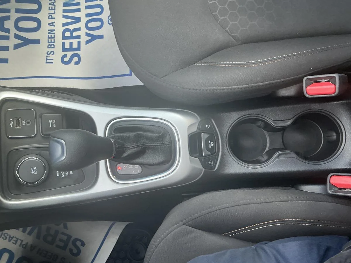 Used 2021 Grey Jeep Upland Edition image 28