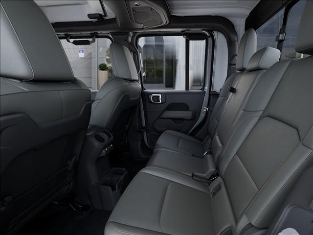 New 2026 Bright White Clear-Coat Exterior Paint Jeep Mojave X image 23