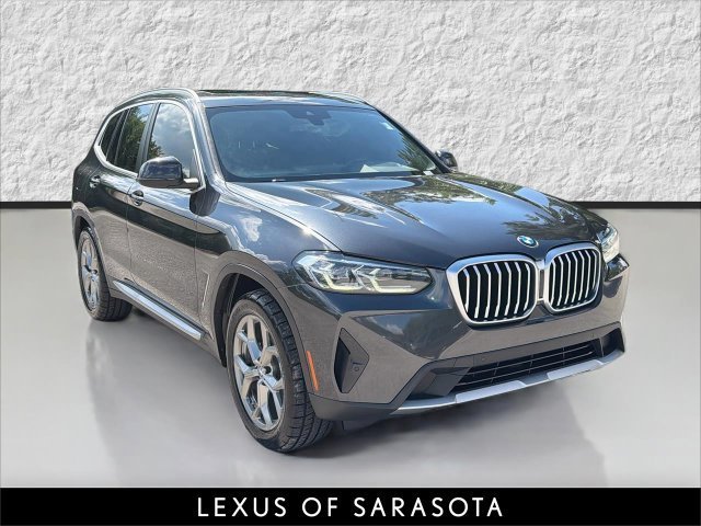Used 2022 Dark Graphite Metallic BMW sDrive30i image 1