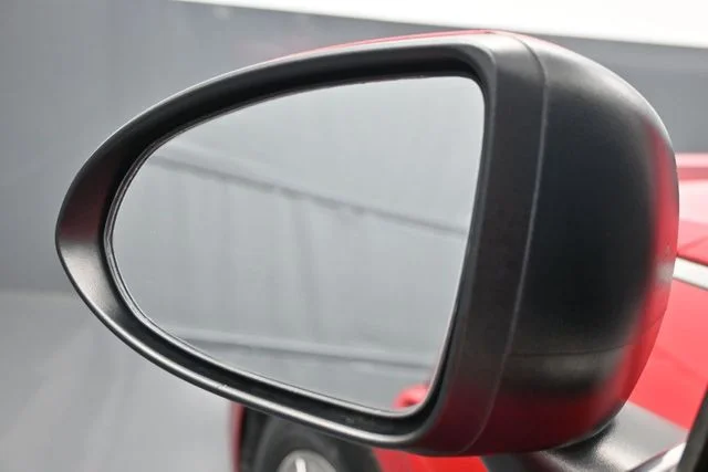 Used 2021 Red Hyundai SE image 4