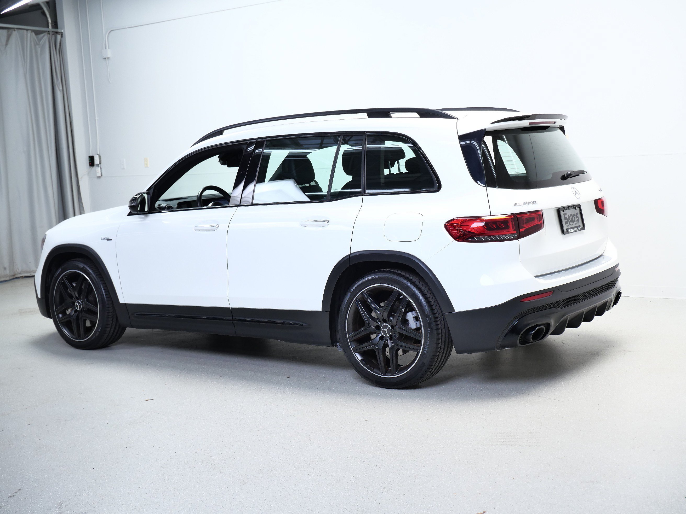 Used 2022 Polar White Mercedes-Benz AMG® GLB 35 image 11