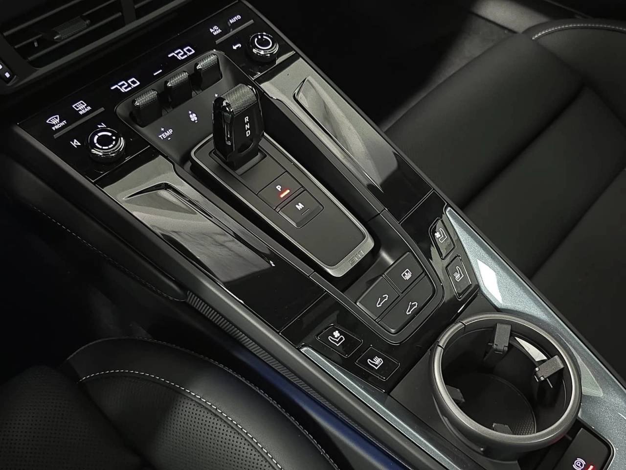 New 2026 Vanadium Grey Metallic Porsche Carrera 4S image 20