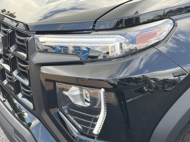 New 2026 Onyx Black GMC Elevation image 9