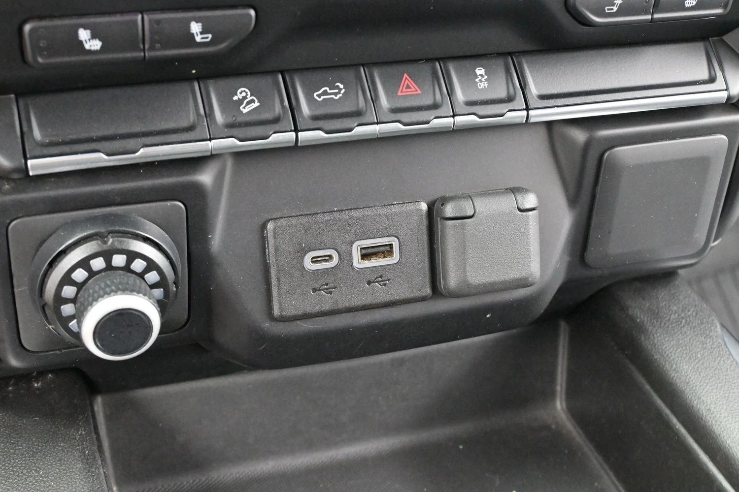 Used 2022 Summit White Chevrolet LT Trail Boss image 25