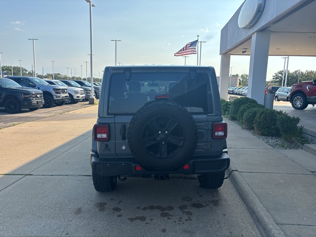 Used 2021 Gray Jeep Unlimited Altitude image 7