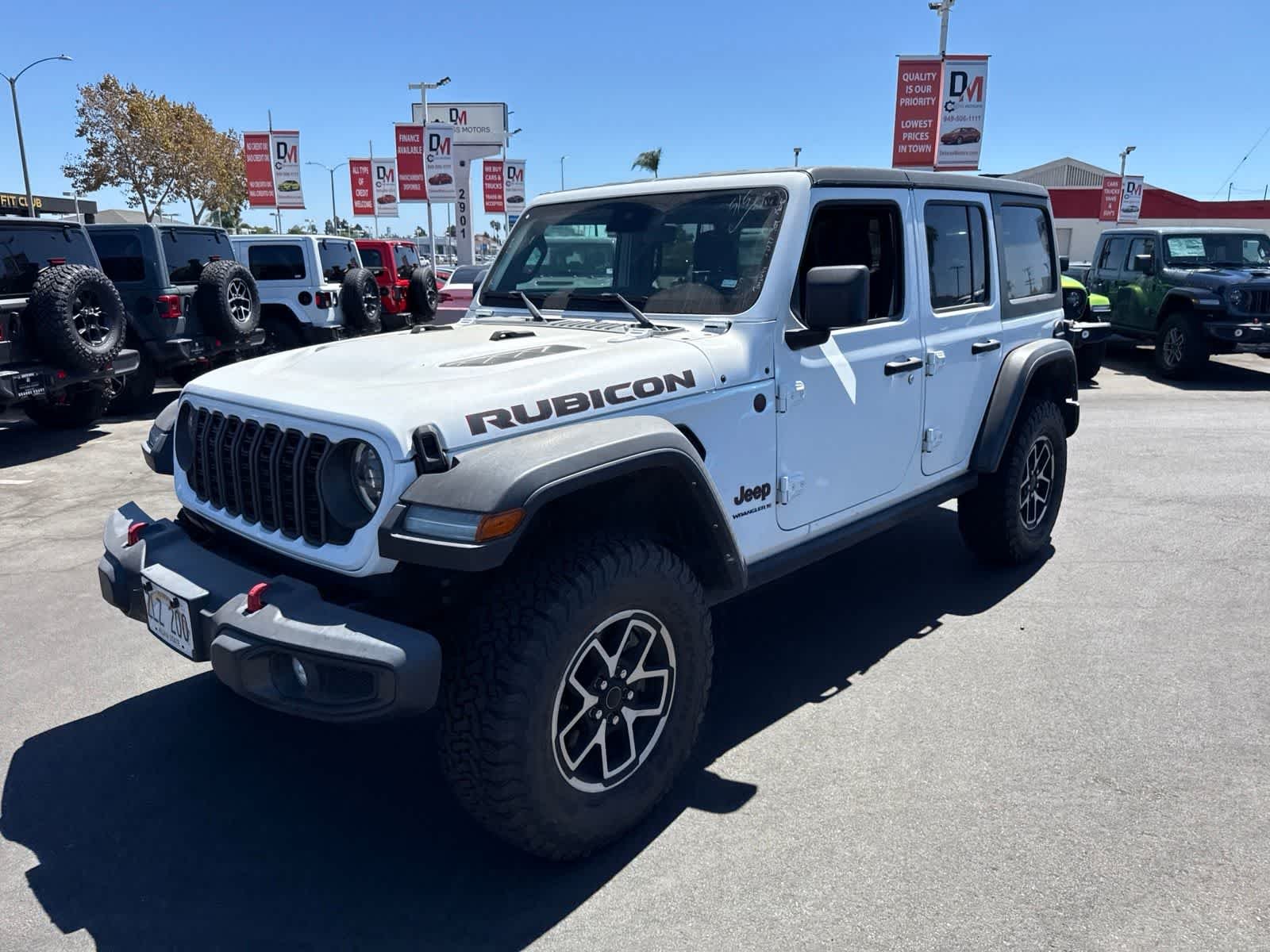 Used 2024 Bright White Clearcoat Jeep Rubicon image 23